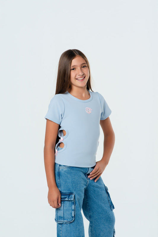 Blusa rib para niña con aberturas y moños laterales