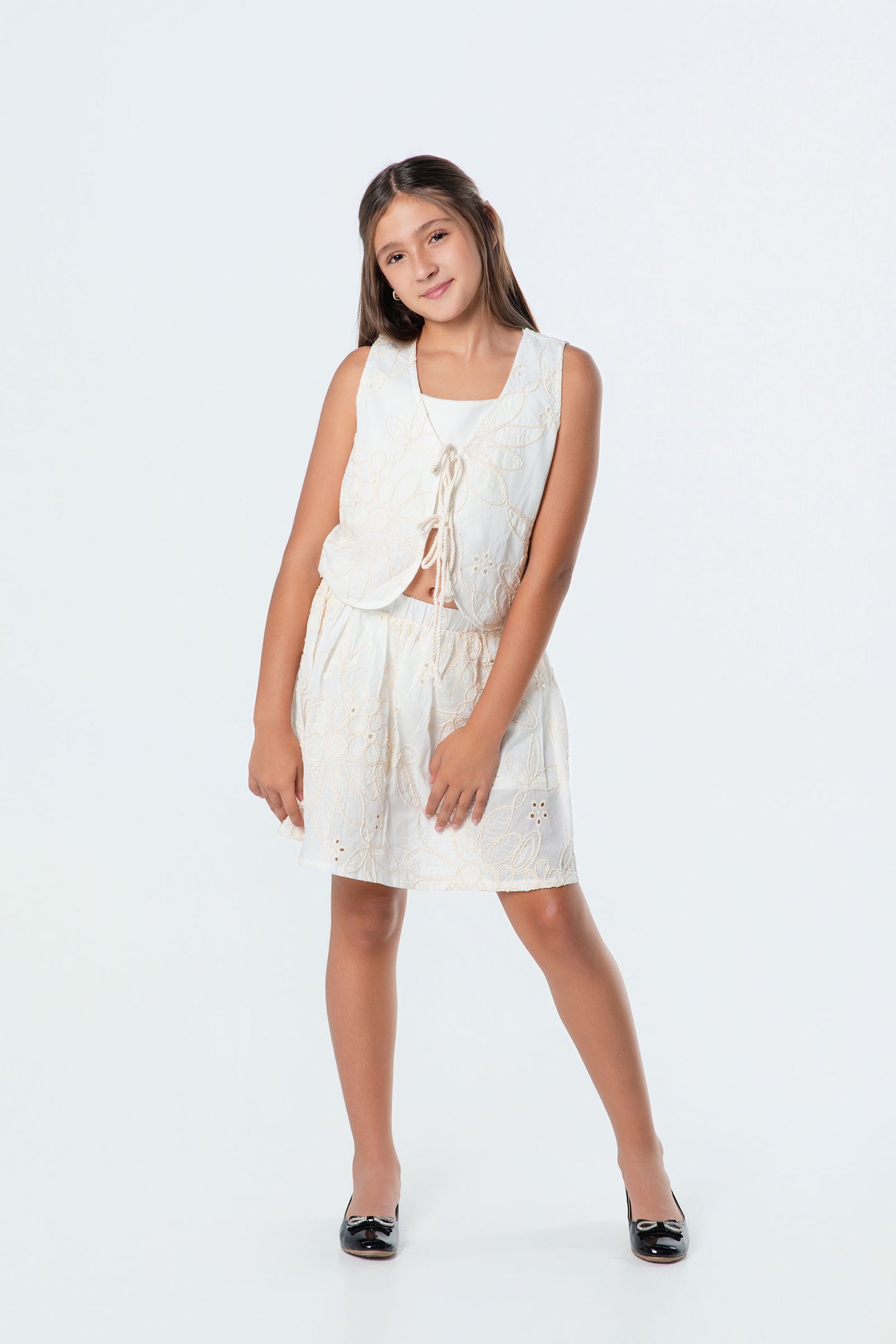 Conjunto falda bordada teen (chaleco + top)