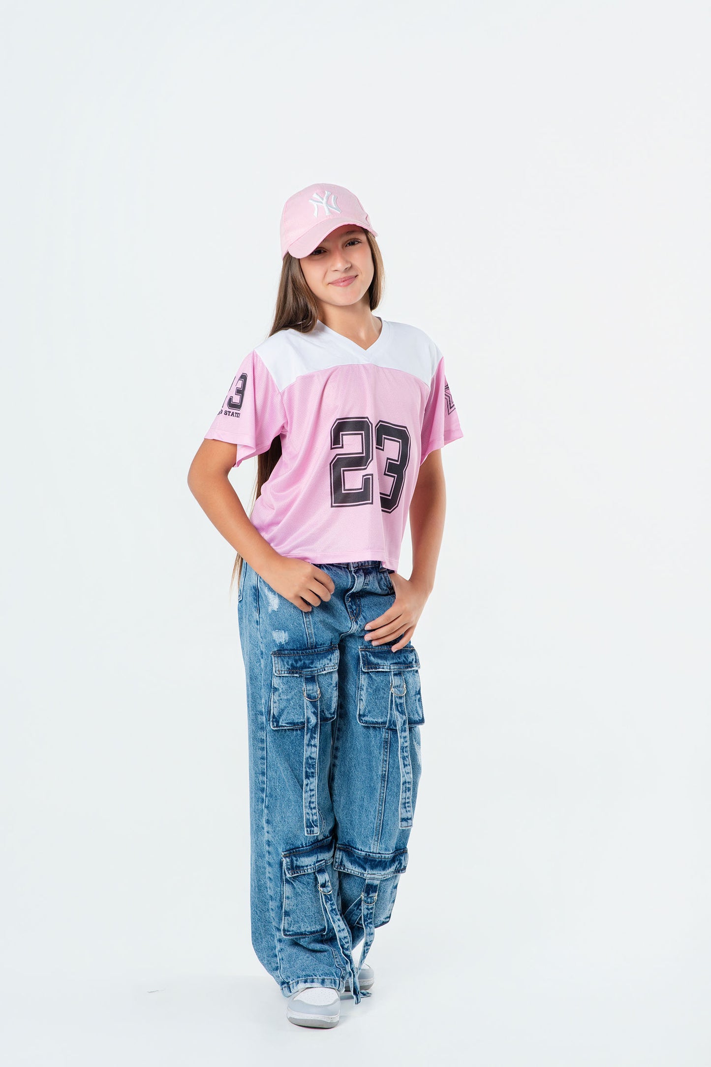 Conjunto jeans cargo niña con camiseta #23