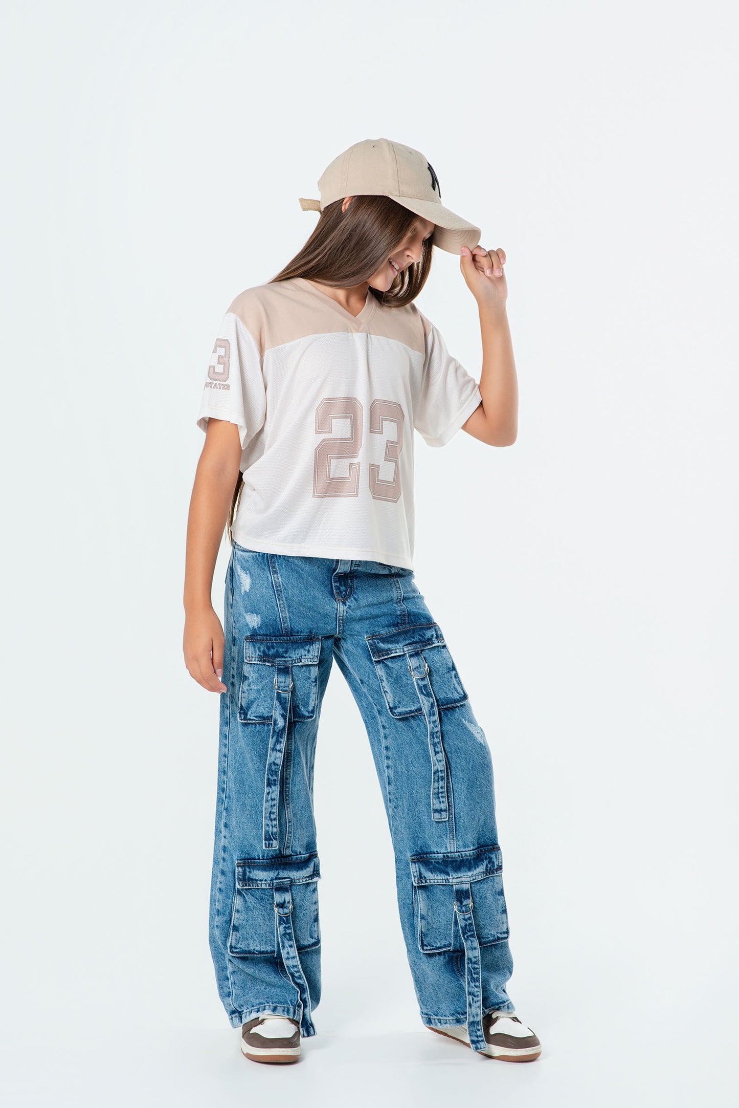 Conjunto jeans cargo niña con camiseta #23