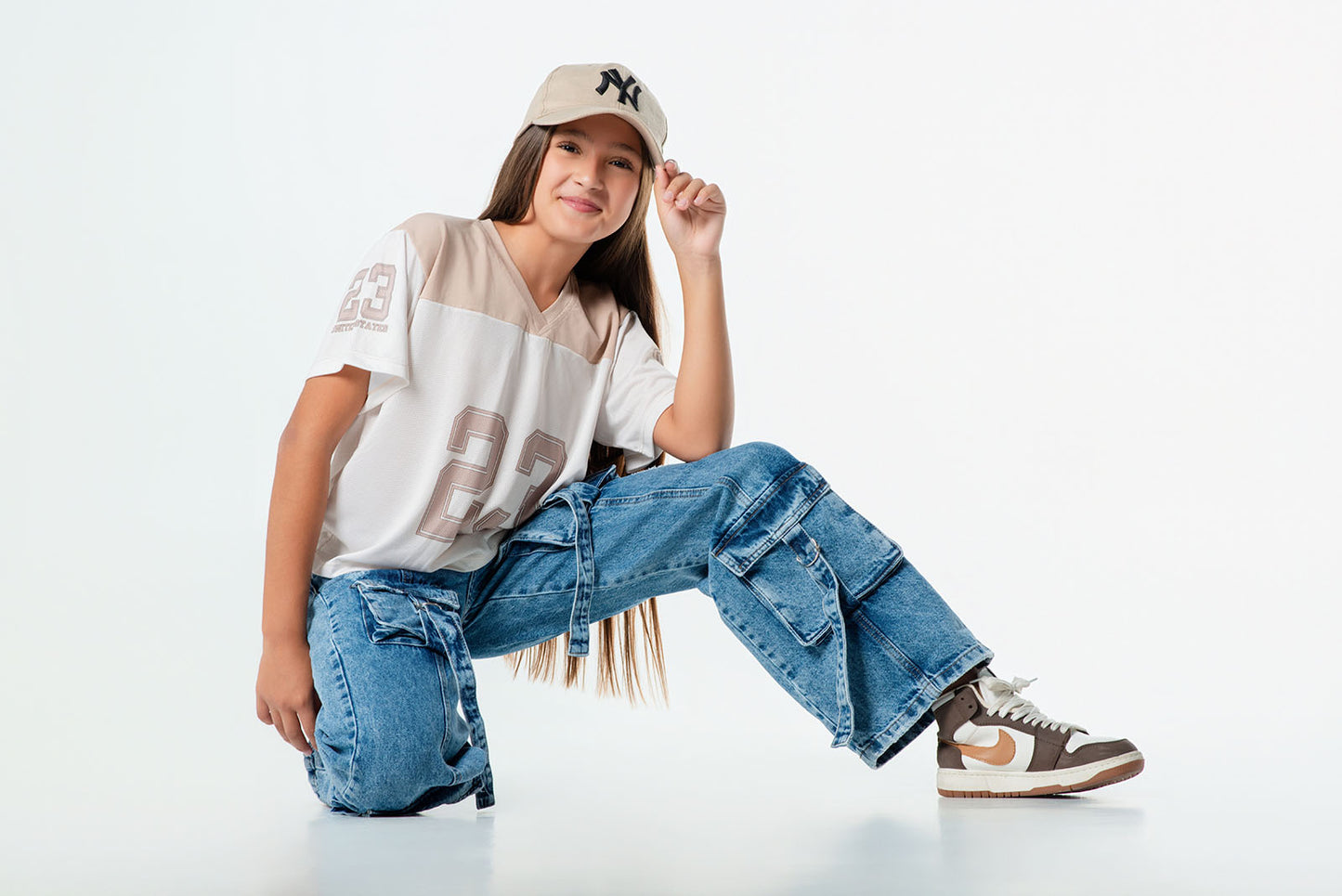 Conjunto jeans cargo niña con camiseta #23