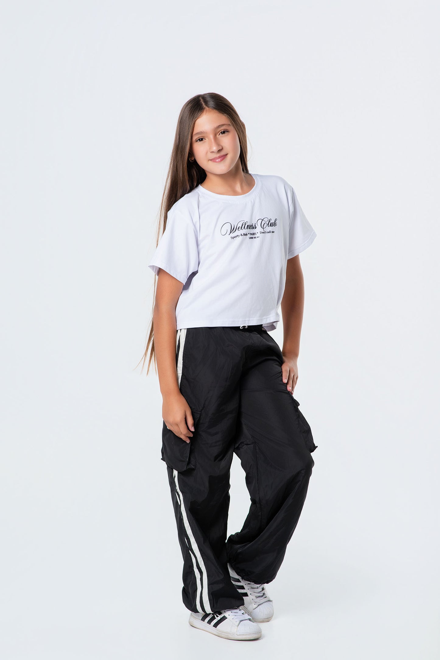 Conjunto pantalón parachute niña con crop