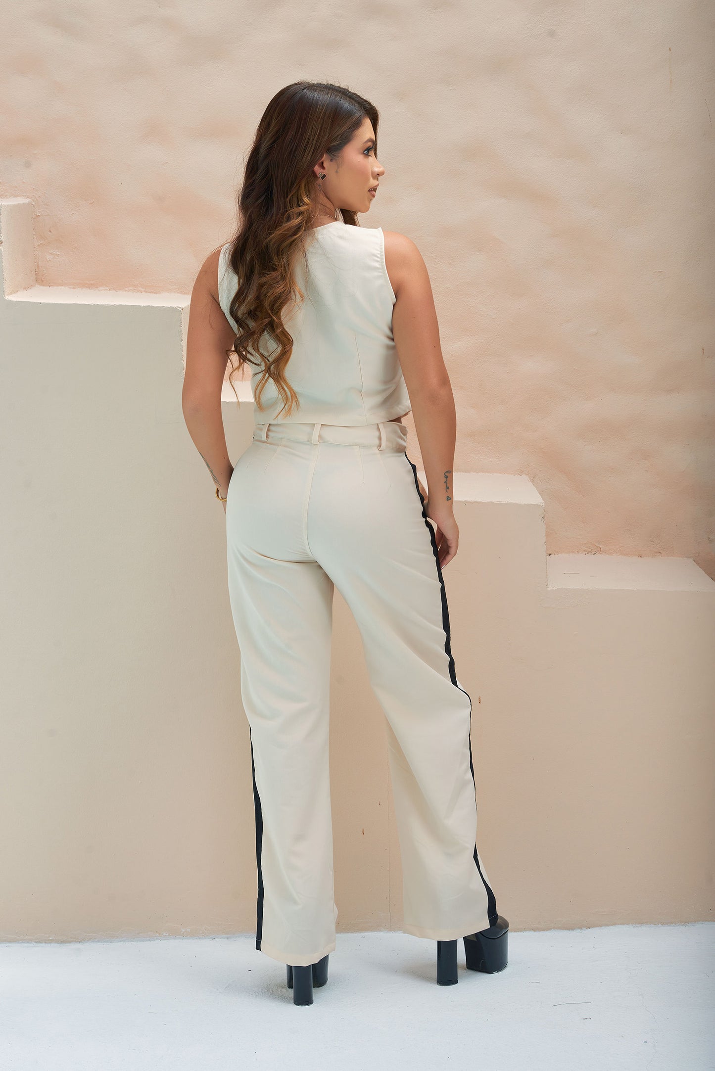 Set Dama Con Chaleco – Elegancia Urbana