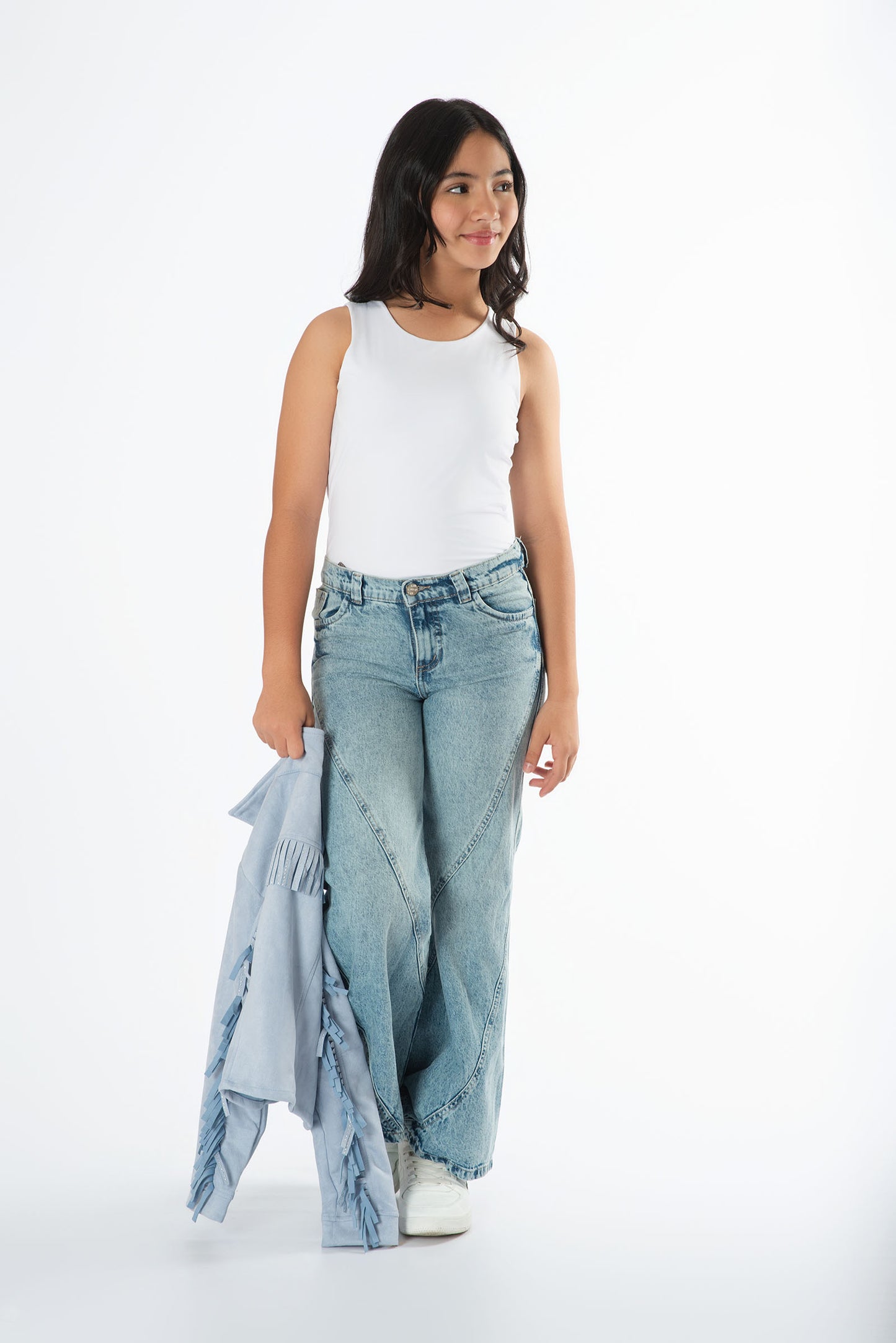 Conjunto jeans con chaqueta de flecos