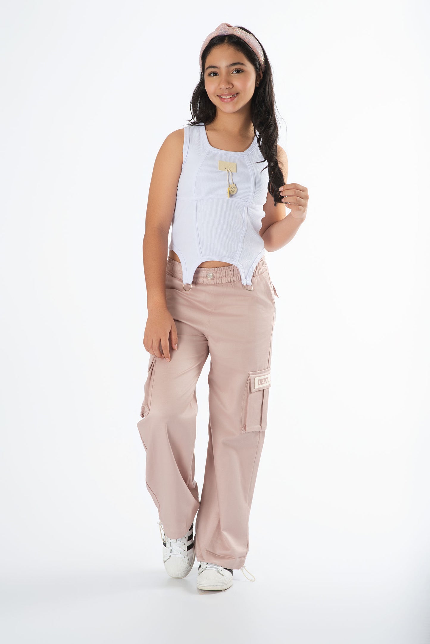 Conjunto pantalón cargo y top corset niña