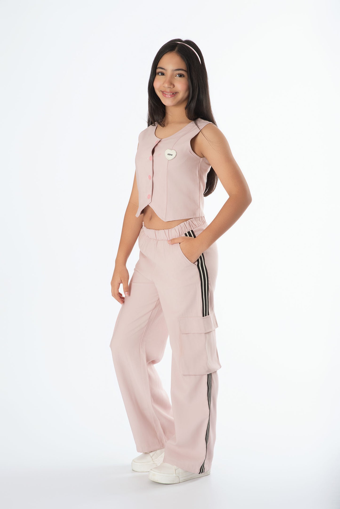 Conjunto pantalón cargo con chaleco