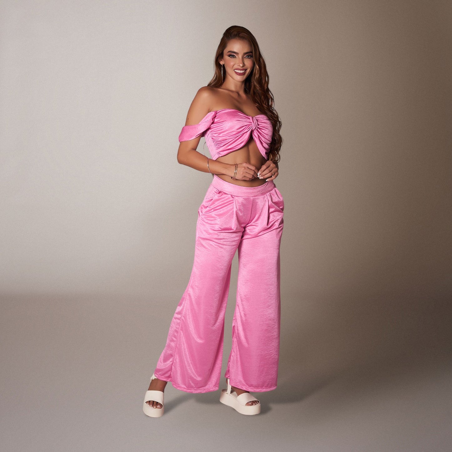 Conjunto con pantalón tipo Palazzo