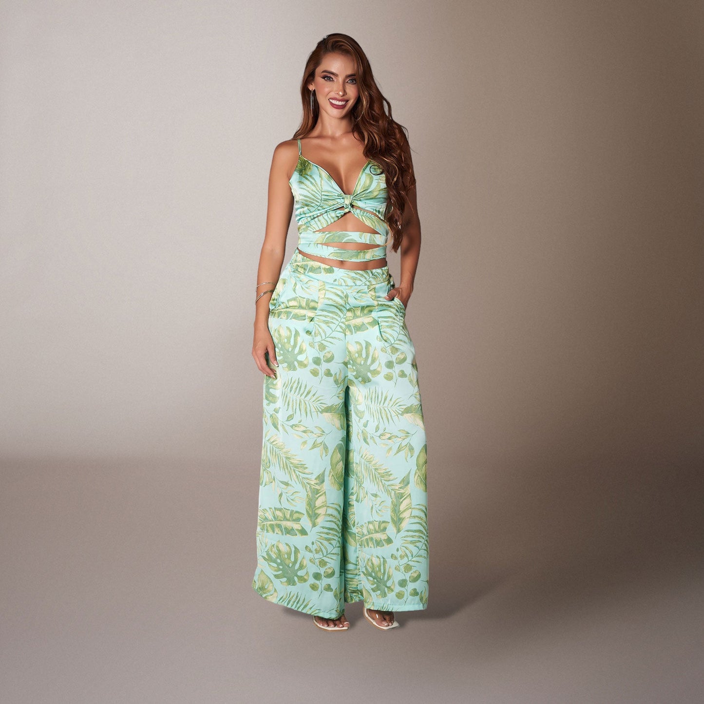 Conjunto estampado tipo Palazzo para dama.