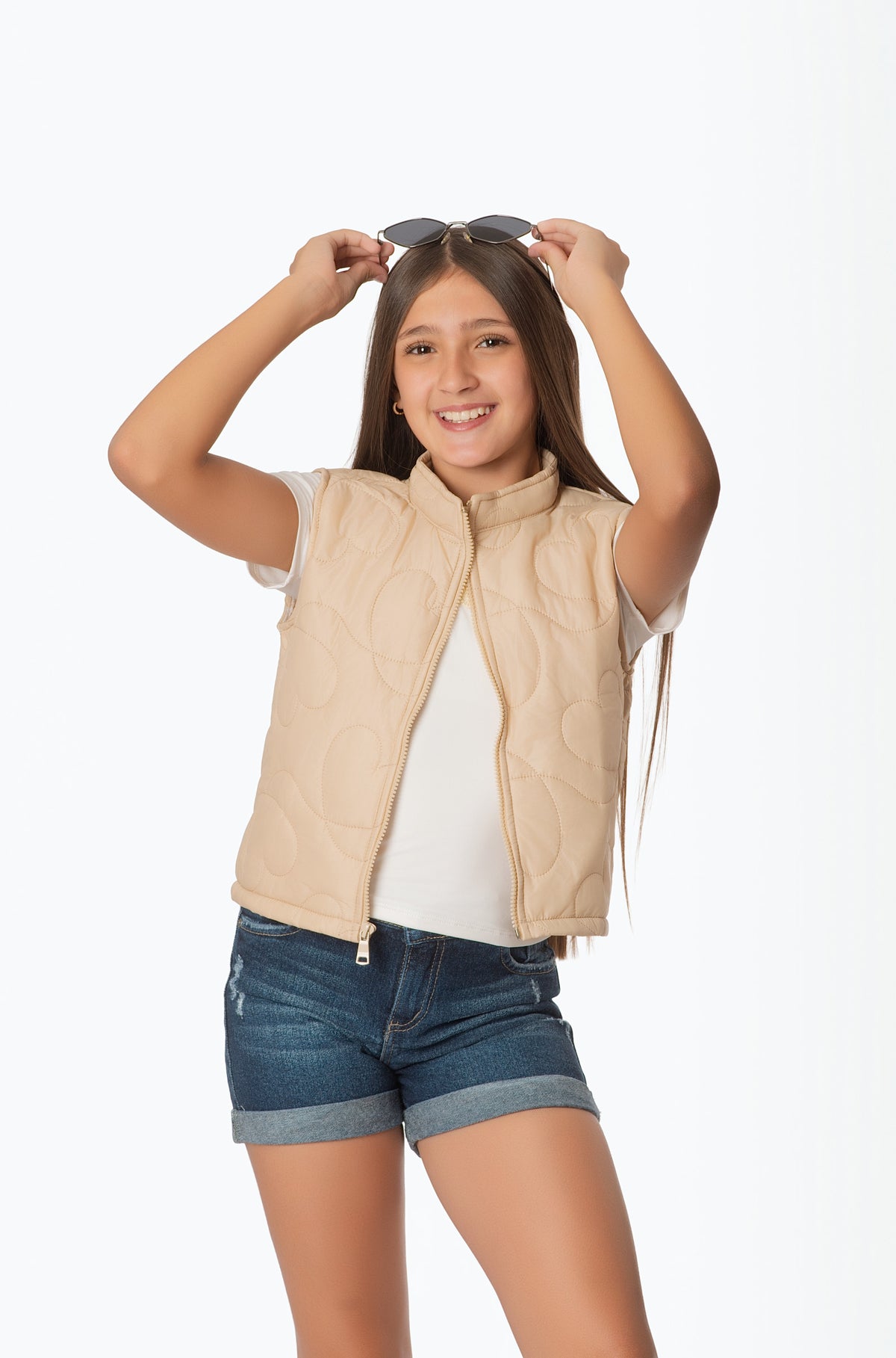 Conjunto X3 Teens Short Denim con Chaleco Acolchado de Corazones y Blusa | Estilo Urbano