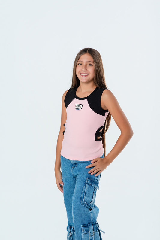 Blusa teens con hueco en costado