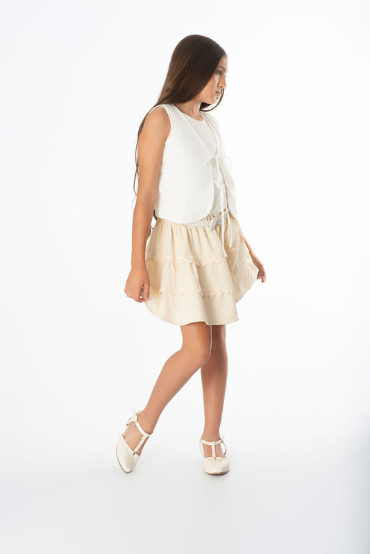 Conjunto Falda Guipiur Juvenil | Chaleco Lino y Correa