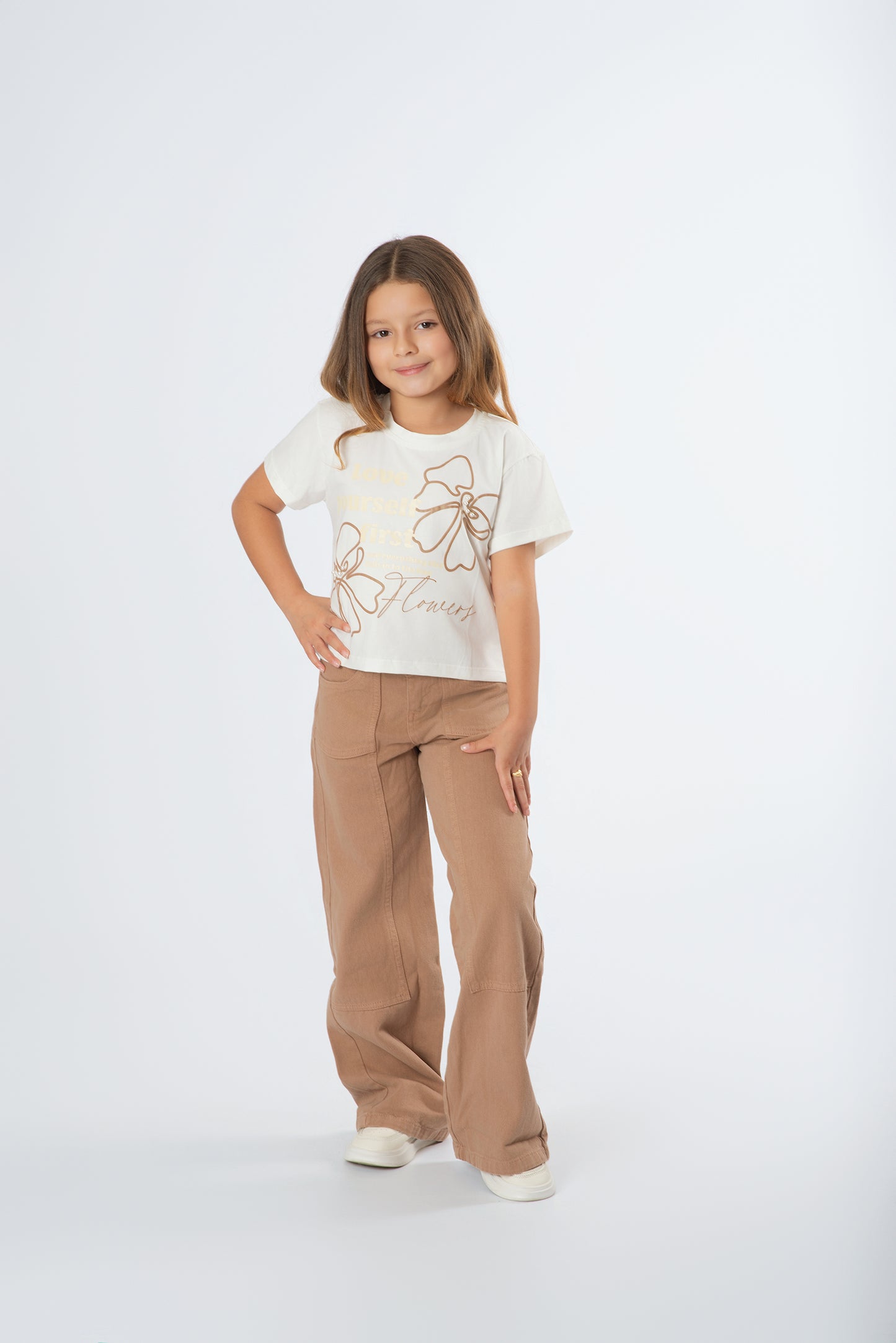 Conjunto Pantalón Wide Leg Perlas | Camiseta Flores y Lazo