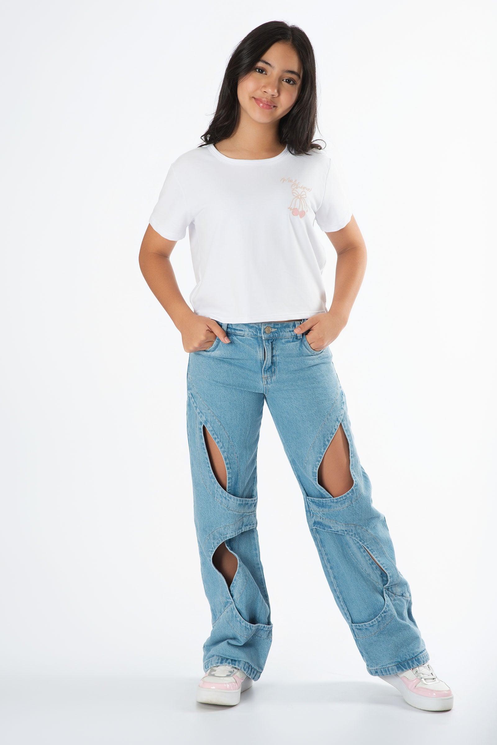 Camiseta estampado moño con jeans denim