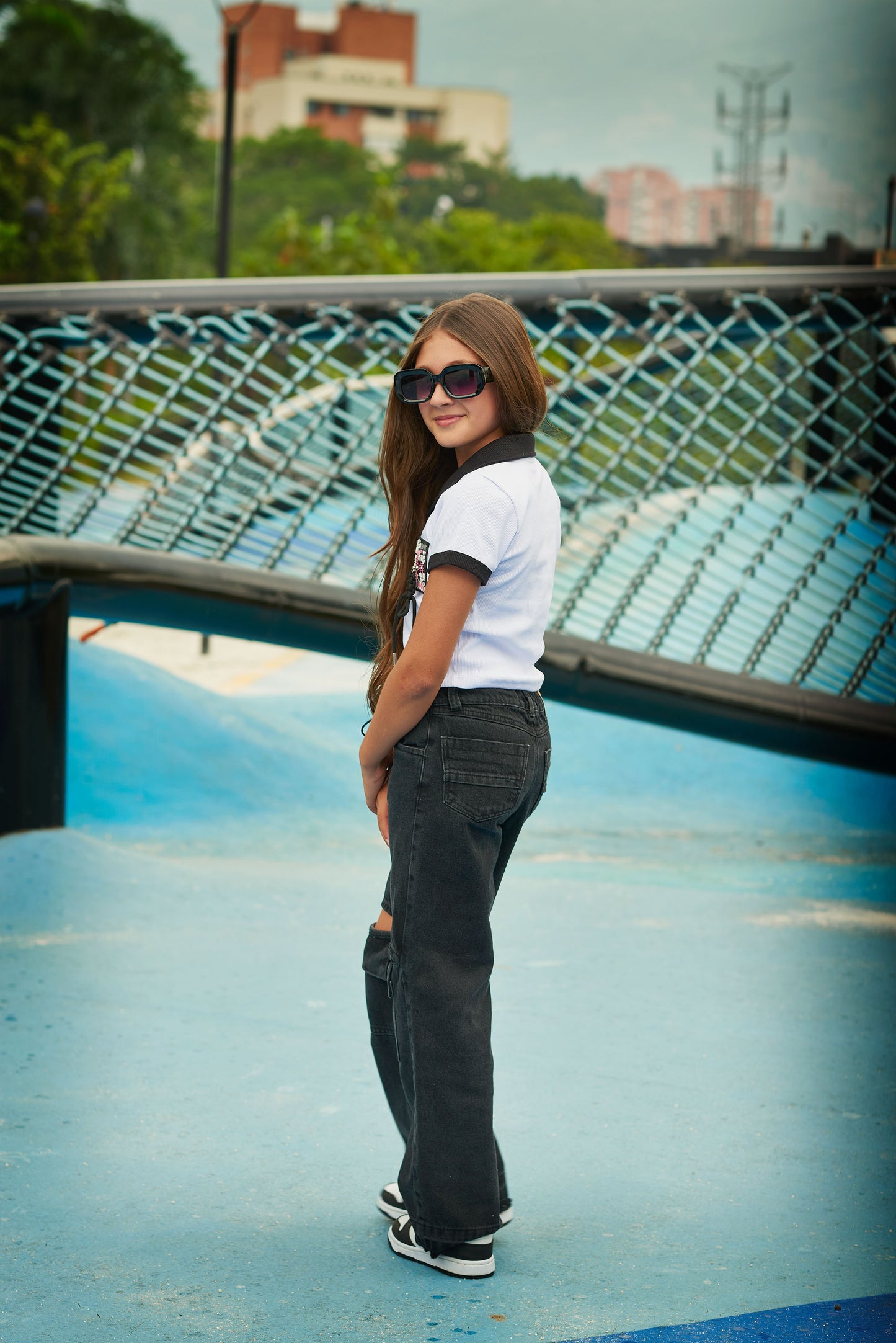 Set Jeans Negro Rotos + Blusa Polo Crop RIB | Estilo Urbano Juvenil