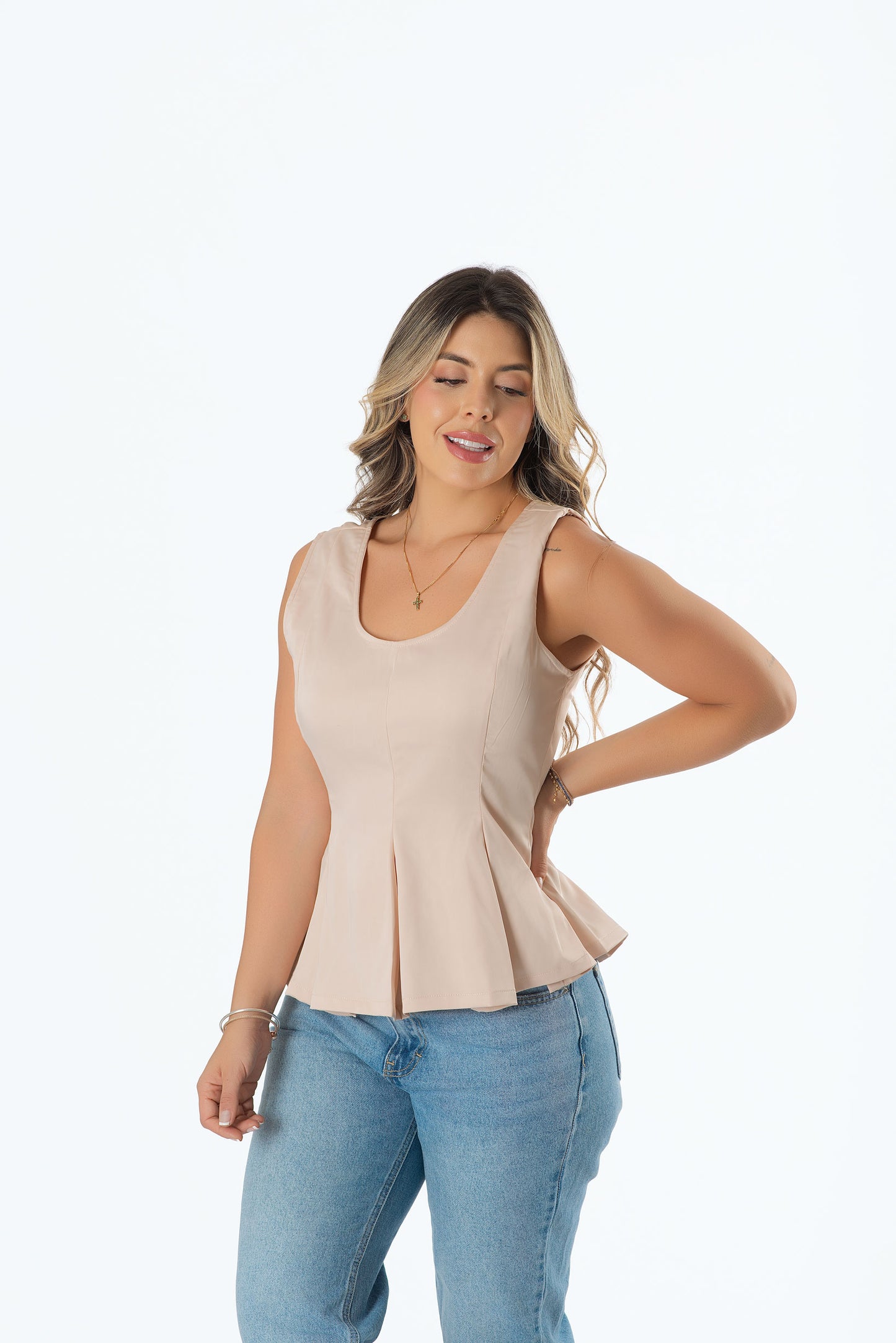 Blusa Estilo Princesa en Satín | Elegancia Romántica